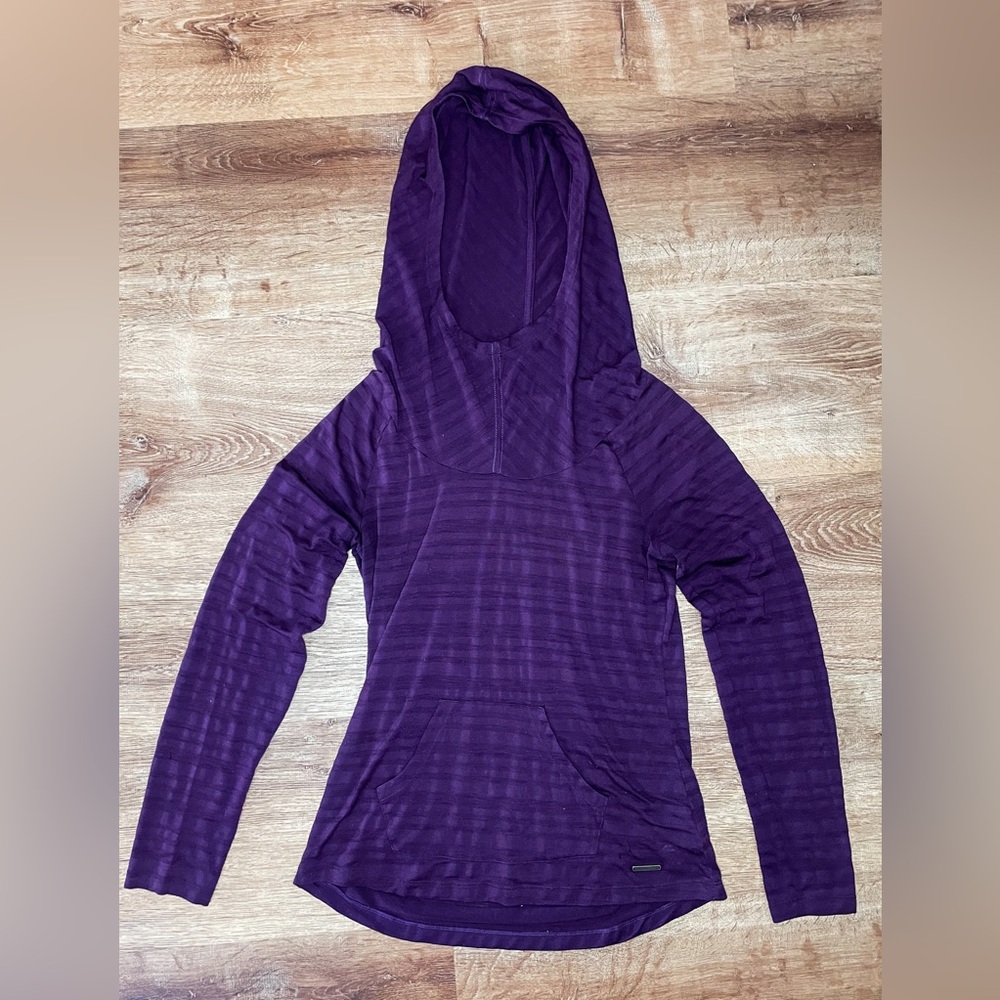 Smart wool Sunshirt with front pocket